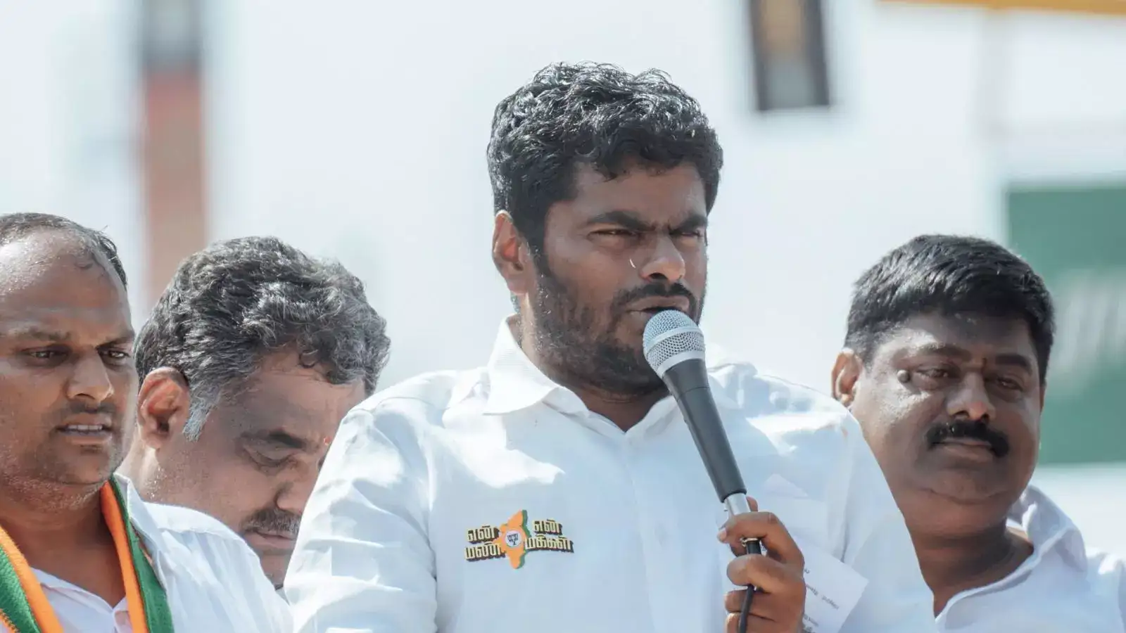 மதுரையில் மூதாட்டி படுகொலை.. தமிழகம் முழுவதுமே சட்டம் ஒழுங்கு சந்தி சிரிக்கிது.. சரமாரியாக விளாசிய அண்ணாமலை! 