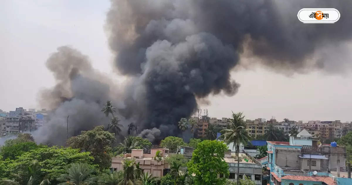 Fire Incident : দমদমে বিধ্বংসী অগ্নিকাণ্ড! দাউ দাউ করে জ্বলছে ঝুপড়ি, ঘটনাস্থলে দমকলের ১০টি ইঞ্জিন – massive fire incident in a slum area at dumdum