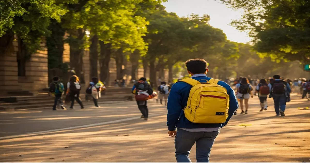 दाक्षिणात्य विद्यार्थ्याला इंग्रजी भाषेवरुन मारहाण, महाविद्यालयातील तीन विद्यार्थ्यांवर गुन्हा दाखल