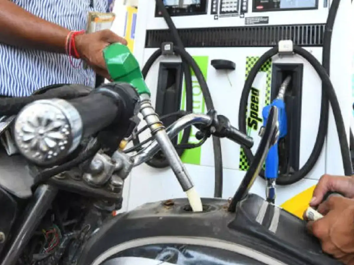 பெட்ரோல் விலை திடீர் உயர்வு.. வாகன ஓட்டிகள் கவலை! 