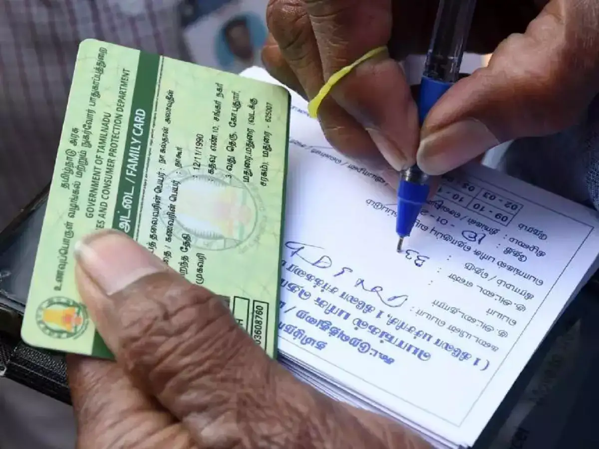 ரேஷன் கார்டில் புதிய அப்டேட்.. நீங்களே செய்ய ஈசி வழி! 