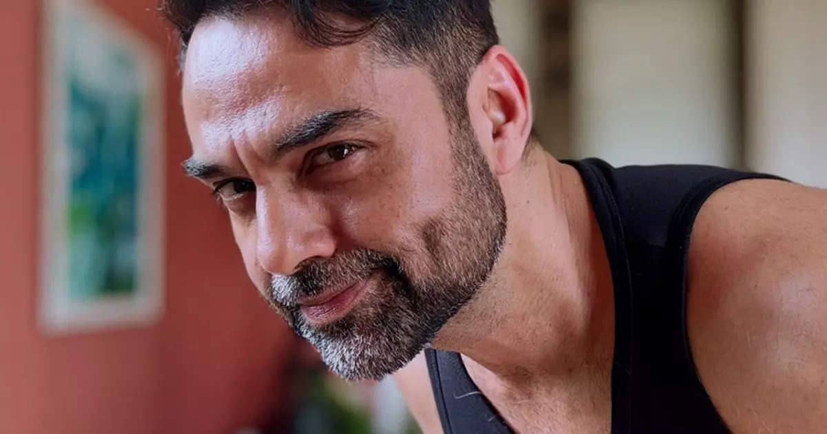 Abhay Deol Unveils His New Look, Playfully Dubs Himself a 'Cheap Brad Pitt'