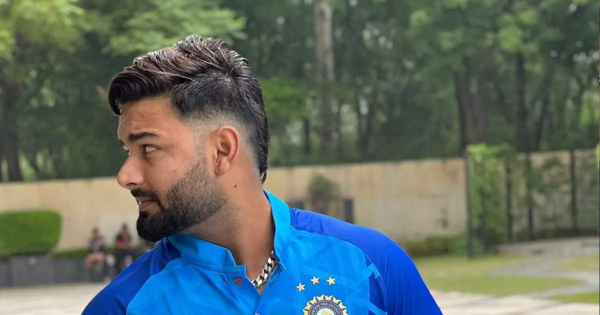 CricTracker - Rishabh Pant strikes a pose. | Facebook