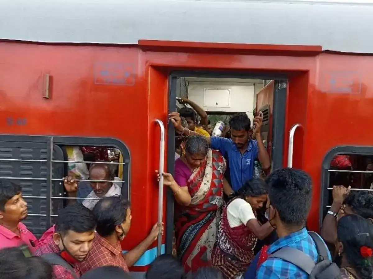 கோடி கோடியாய் ரயிலில் போகும் மக்கள்.. அப்படி அதுல என்னதான் இருக்கு? 