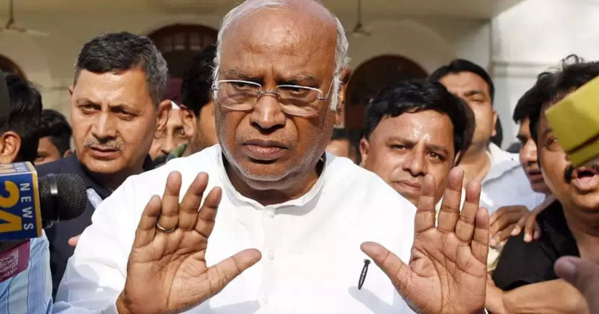 Why is BJP demanding Kharge's resignation? The land issue has become a headache for the Congress President