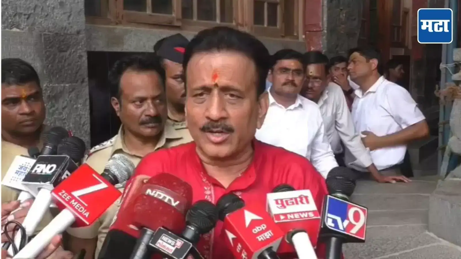 ‘महाराष्ट्रात ठाकरे ब्रँड कधीच संपला; उबाठाचे खासदार आमच्या संपर्कात’, गिरीश महाजन यांचं वक्तव्य ‘महाराष्ट्रात ठाकरे ब्रँड कधीच संपला; उबाठाचे खासदार आमच्या संपर्कात’, गिरीश महाजन यांचं वक्तव्य