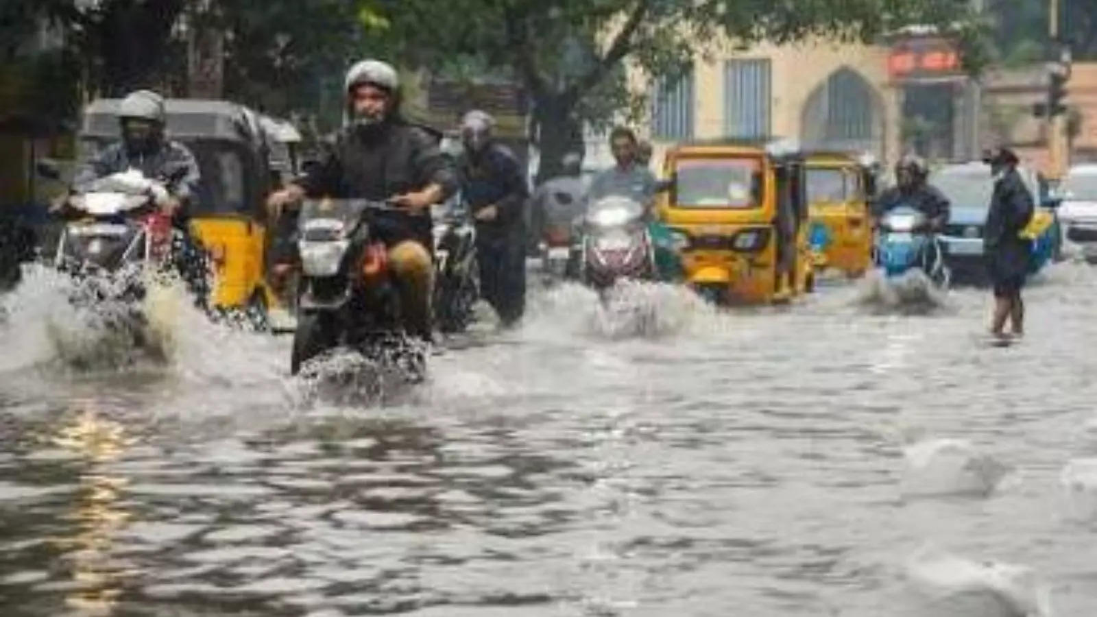 Southwest Monsoon-IMD Issues Orange Alert and Red Alert to southern States:  மக்களே எச்சரிக்கை.. பொளக்கபோகும் மழை.. தமிழகத்திற்கு ஆரஞ்சு அலர்ட்.. கேரளா,  கர்நாடகவுக்கு ரெட் ...