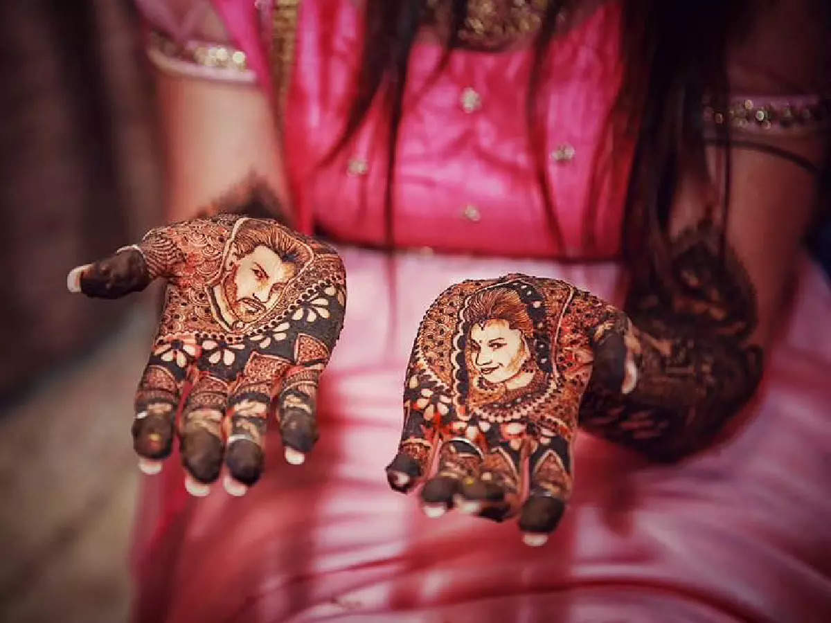 Significance of Mehendi In Hindu Marriages dharm dharm latest news  Significance of Mehendi In Hindu Marriages: तनाव से रखे कोसो दूर और पति का  प्यार मिले भरपूर, जानें शादी से पहले लगाईं