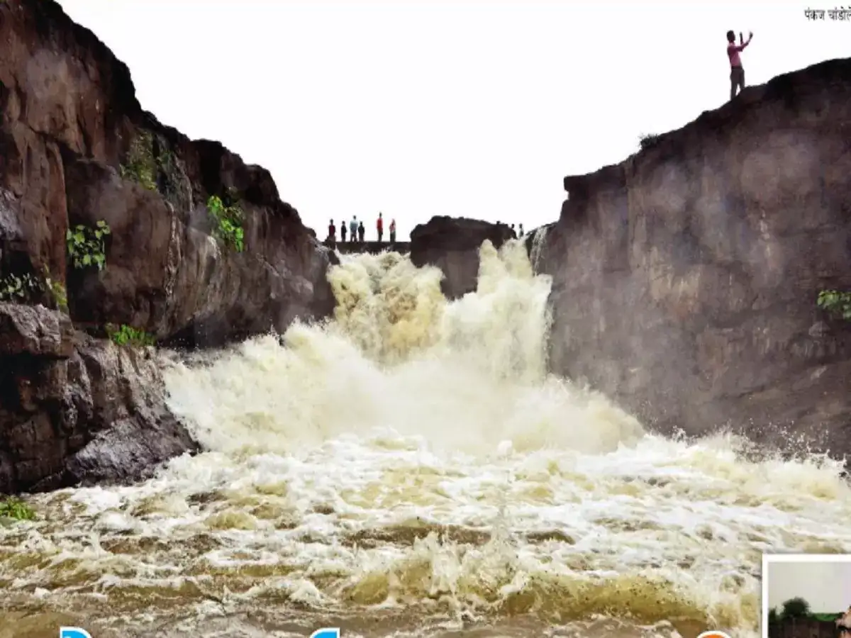 गोदामाई खळाळली! गंगापूर धरणातून पाण्याचा विसर्ग, नदीकाठच्या रहिवाशांना सतर्कतेचा इशारा गोदामाई खळाळली! गंगापूर धरणातून पाण्याचा विसर्ग, नदीकाठच्या रहिवाशांना सतर्कतेचा इशारा