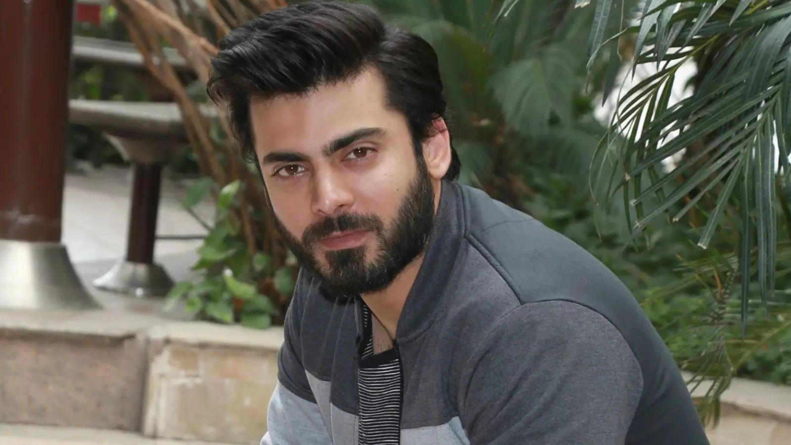 Fawad Khan apologized to Indian fans amid reports of his return to Bollywood, know the reason