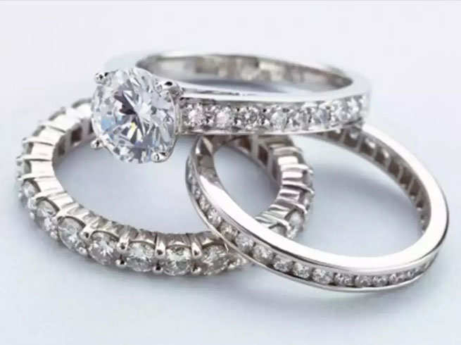 Round Modern Fashion Diamond Ring, Weight: 20g at best price in Thane | ID:  2850840197030