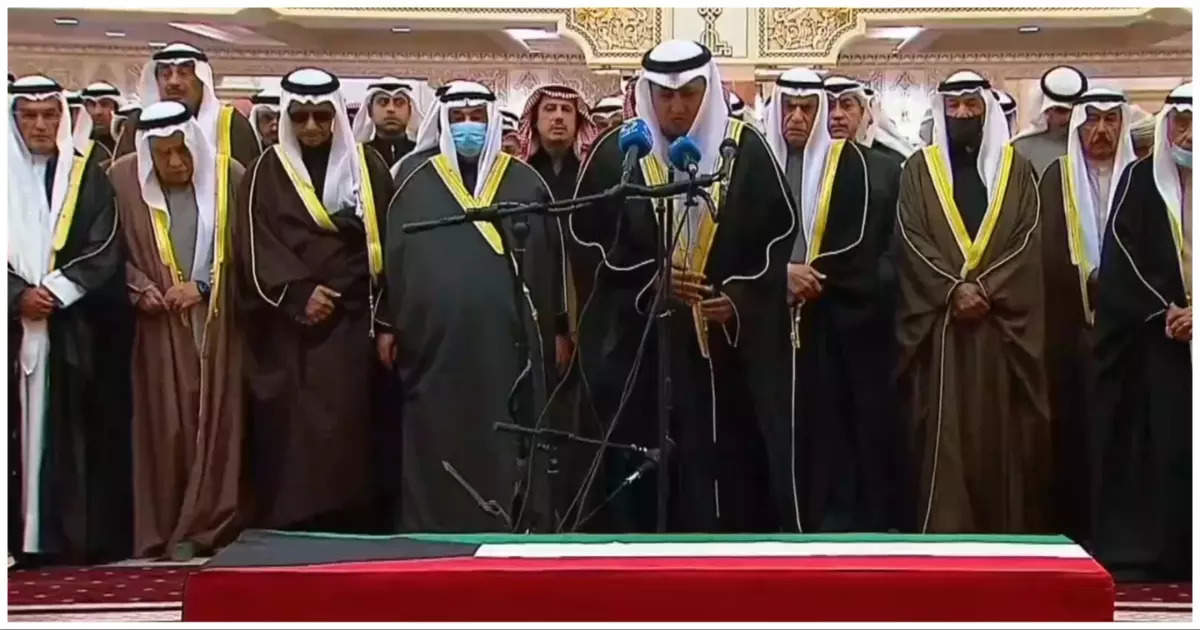funeral prayers late kuwait amir : Sheikh Nawaf Al Ahmad Al Jabir Assabah is now remembered;  The burial is complete
