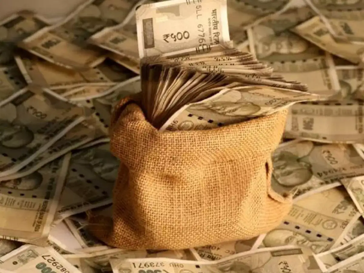 ஃபிக்சட் டெபாசிட் திட்டத்தில் இனி அதிக வட்டி.. வங்கி அறிவிப்பு! 