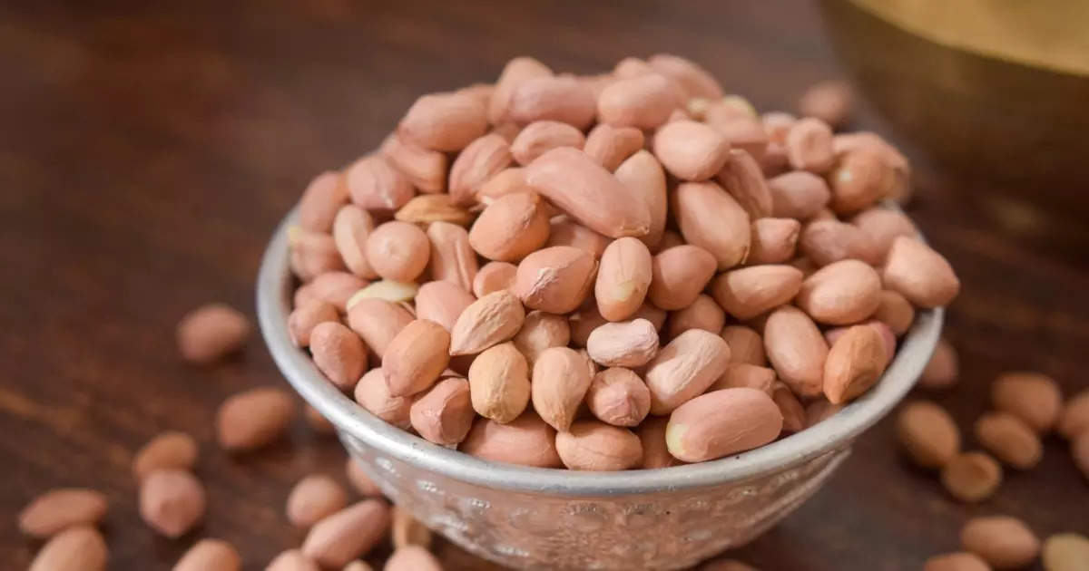 Peanut Benefits,Peanuts : షుగర్ ఉన్నవారు పల్లీలు తినొచ్చా.. - how much should eat peanuts in a day know here all details - Samayam Telugu