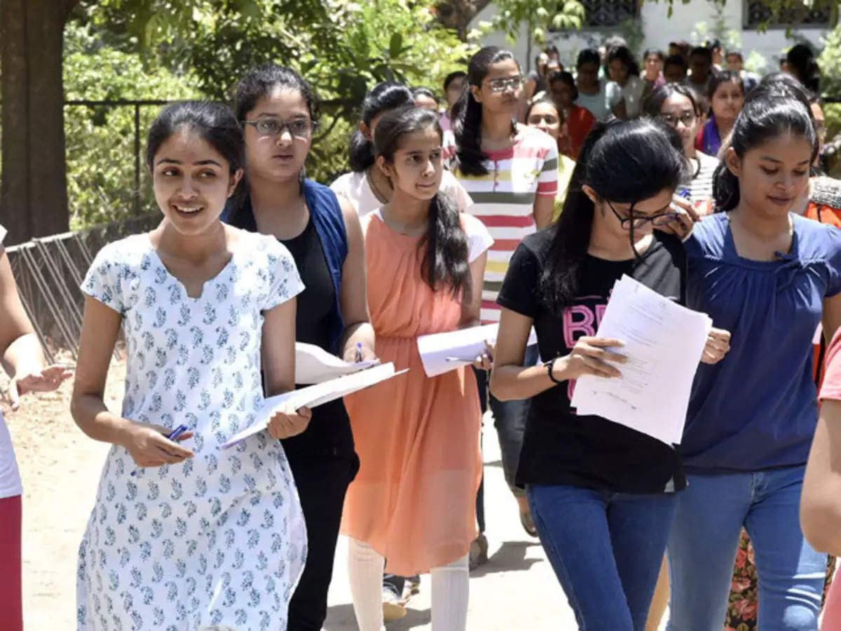 JEE Advanced 2024 Dress Code: Know What to Wear, What to Carry and  Important Instructions