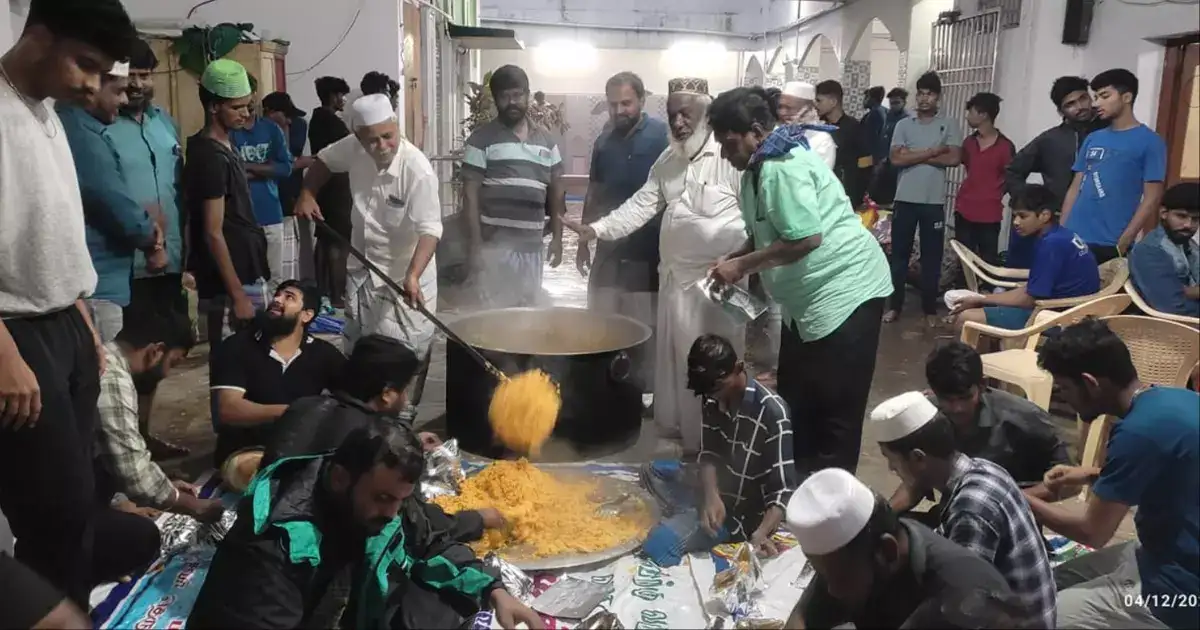 பள்ளிவாசல் தொழுகைக்கு மட்டும் அல்ல.. மிக்ஜாம் புயலுக்கு நடுவே நெகிழ வைத்த மனிதம்.! 