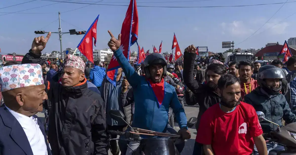 Nepal Protests News: Police Pro Monarchy Protestors Clash In Nepal Capital For Restoration Of Monarchy - नेपाल में फिर होगी राजतंत्र की वापसी? काठमांडू में जमकर बवाल, घबराए प्रचंड ने ...
