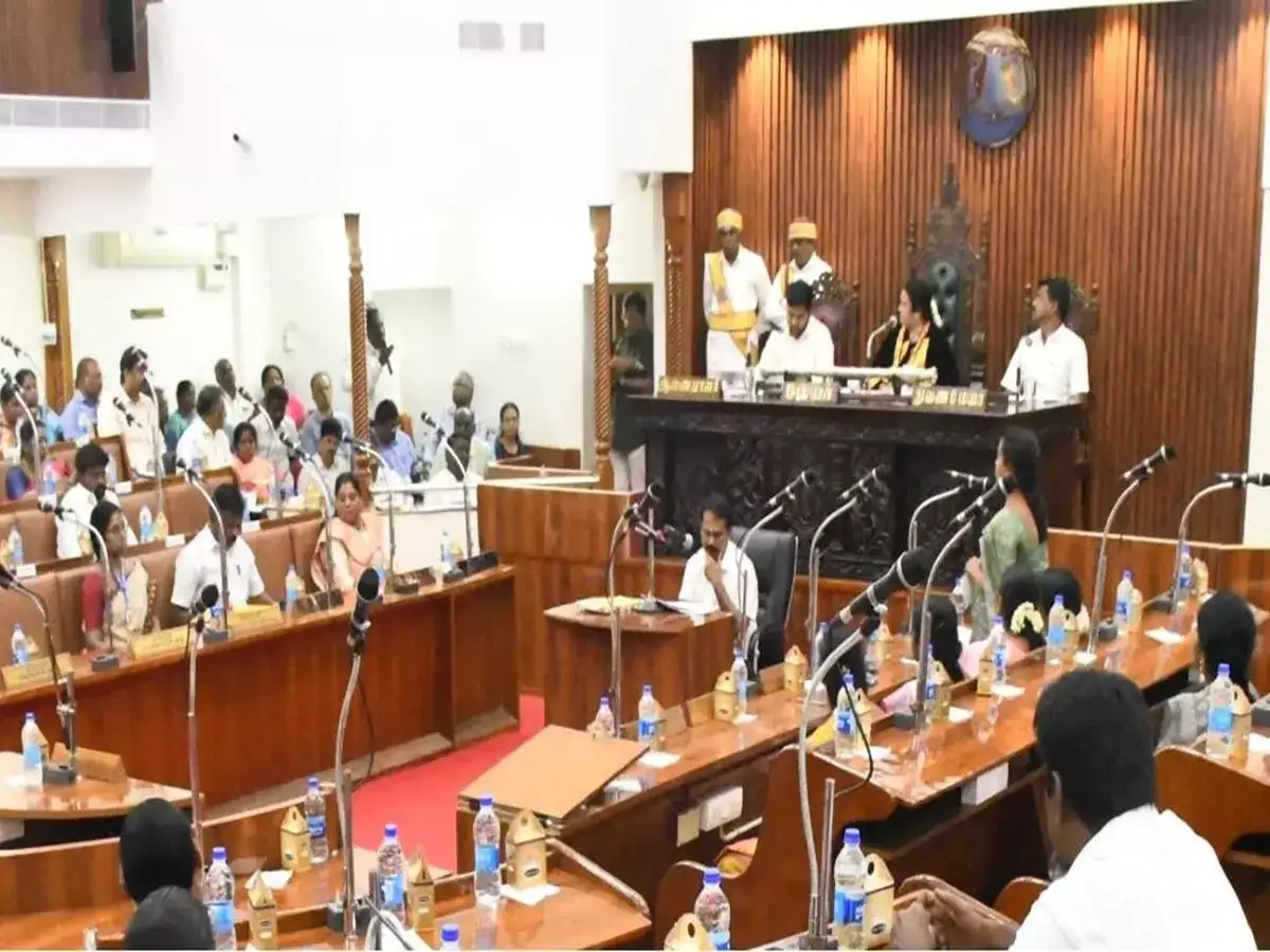 மதுரை மாநகராட்சியில் என்னதான் நடக்கிறது? மேயரிடம் கவுன்சிலர்கள் சரமாரி கேள்வி..! 