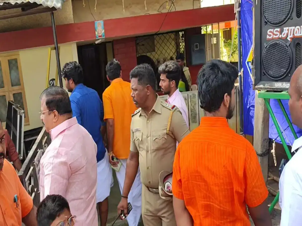 அயோத்தி ராமர் கோவில் கும்பாபிஷேகம்: மதுரை ஆர்எஸ்எஸ் அலுவலகத்தில் நேரலை! பலத்த போலீஸ் பாதுகாப்பு! 