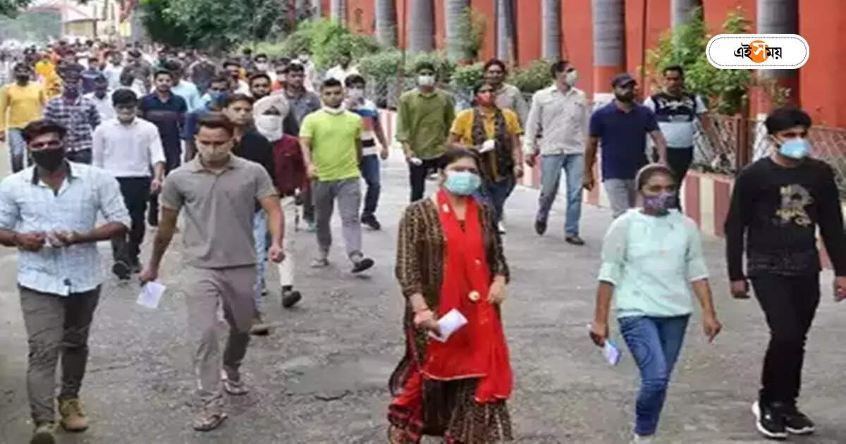 WB Government Jobs : ৩০ শূন্যপদে ডাক পেলেন ৩০৬৮ জন, ক্ষুব্ধ চাকরিপ্রার্থীরা – in college service commission 3068 candidate get call for interview in 30 vacant post creates controversy