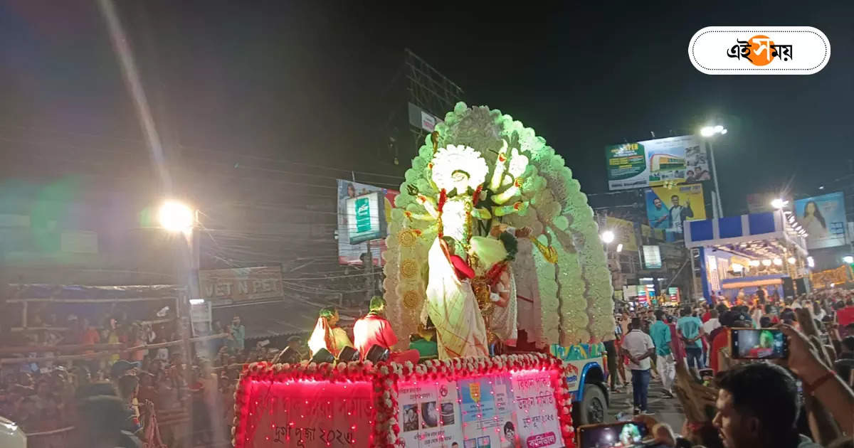 শারদীয়া পত্রিকা : হাতে লেখা ট্র্যাডিশনের পুজোবার্ষিকী এবারও হিট – raina anguna village traditional handwritten sharadiya magazine is popular