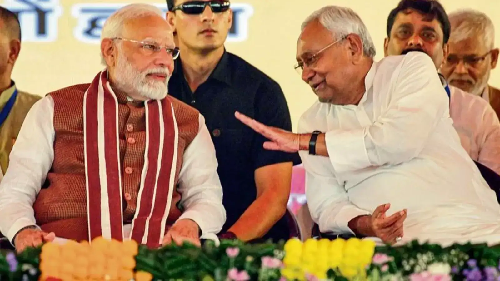 பீகார் தேர்தல் முடிவுகள்: மீண்டும் முதலமைச்சர் ஆகிறாரா நிதிஷ்குமார்? 