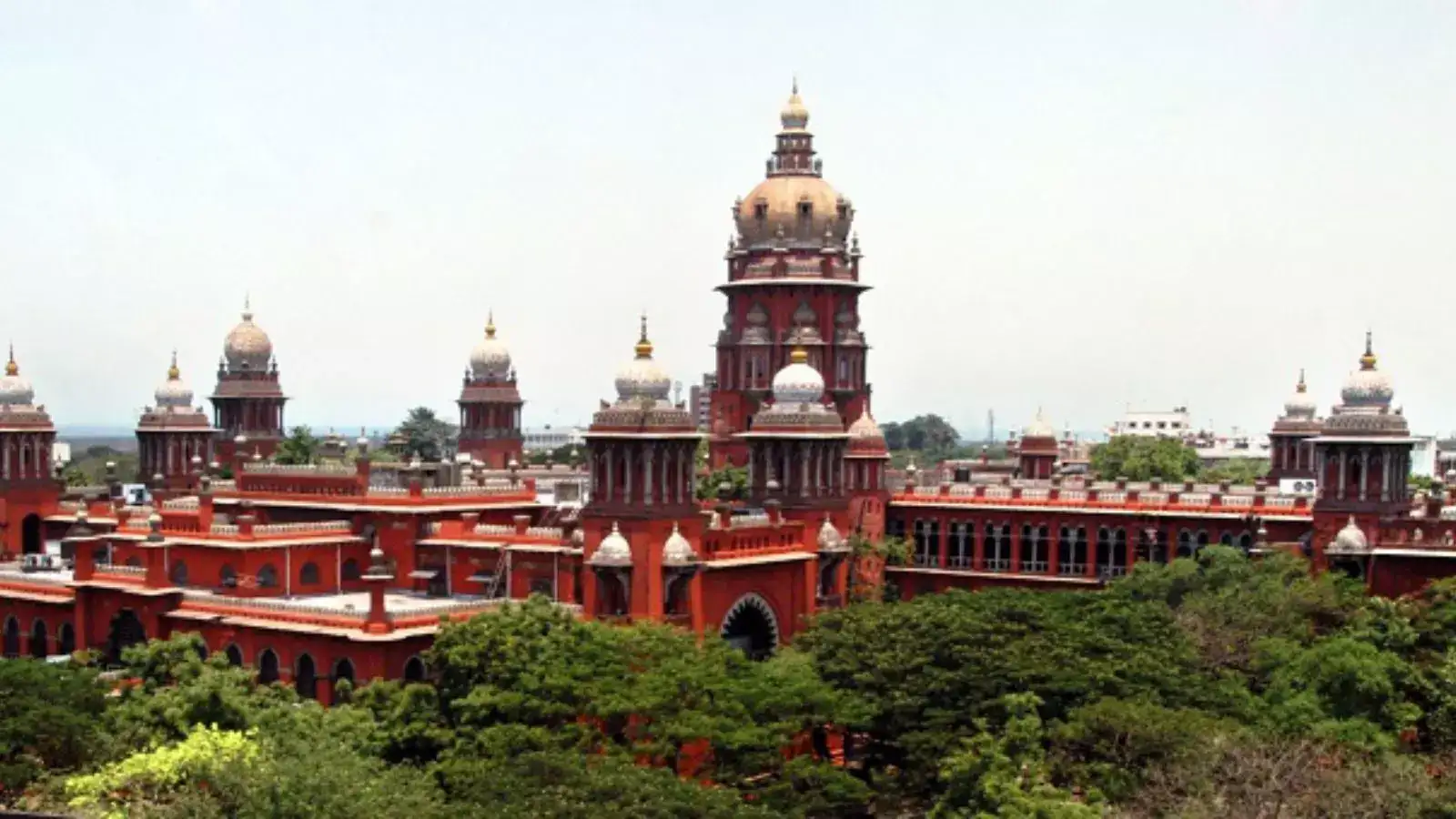 Madras HC Recruitment 2024 : சென்னை உயர்நீதிமன்றத்தில் ரூ.2,05,700 சம்பளத்தில் வேலை.. விண்ணப்பிக்கும் முறை, தகுதிகள் என்ன..? 