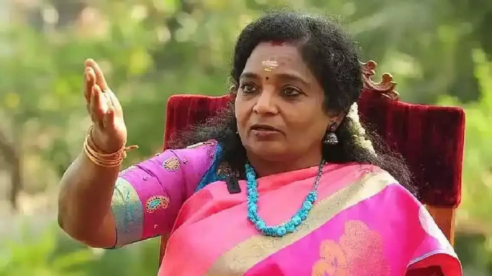 திமுக போட்ட பிச்சையில் நான் மருத்துவம் படிக்கவில்லை... தமிழிசை செளந்தரராஜன் கொந்தளிப்பு! 