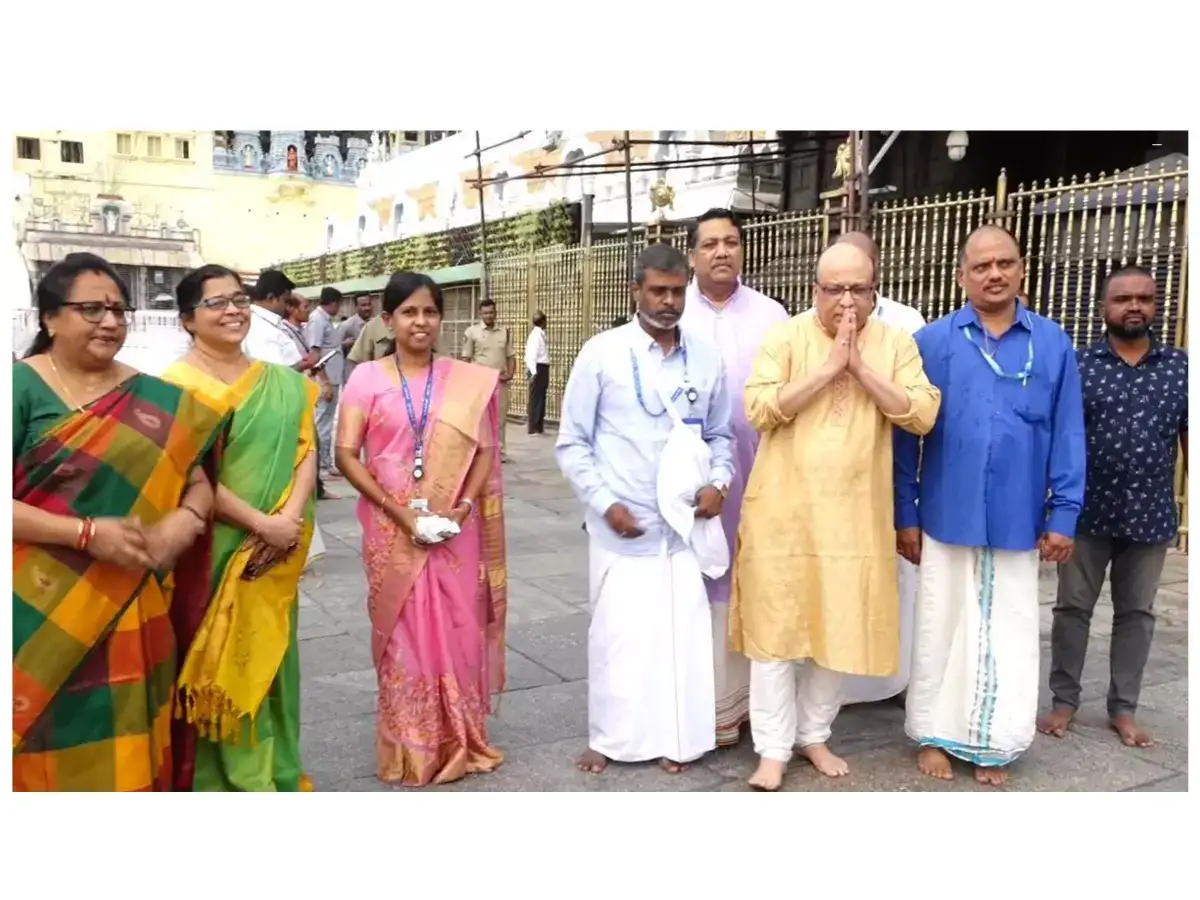 நாளை விண்ணில் பாயும் சந்திராயன்- 3... மினியேட்சர் மாடலுடன் திருப்பதி ஏழுமலையான் கோவிலில் சிறப்பு வழிபாடு! 