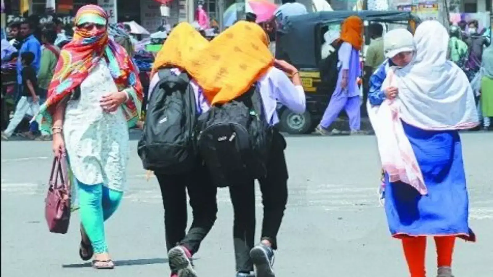 தமிழகத்திற்கு மஞ்சள்.. மேற்குவங்கத்திற்கு ரெட்.. கர்நாடகாவுக்கு ஆரஞ்சு.. ருத்ரதாண்டவம் ஆடும் வெப்பம்.. இந்திய வானிலை மையம் எச்சரிக்கை! 