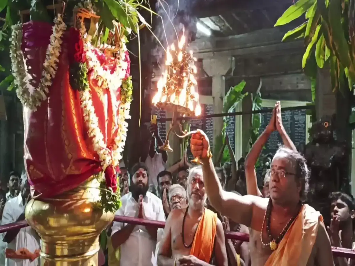 சித்திரை விசு திருவிழா 2024: குற்றாலநாதர் கோவிலில் கொடியேற்றத்துடன் கோலாகல துவக்கம்! 8ம் தேதி திருத்தேரோட்டம்! 