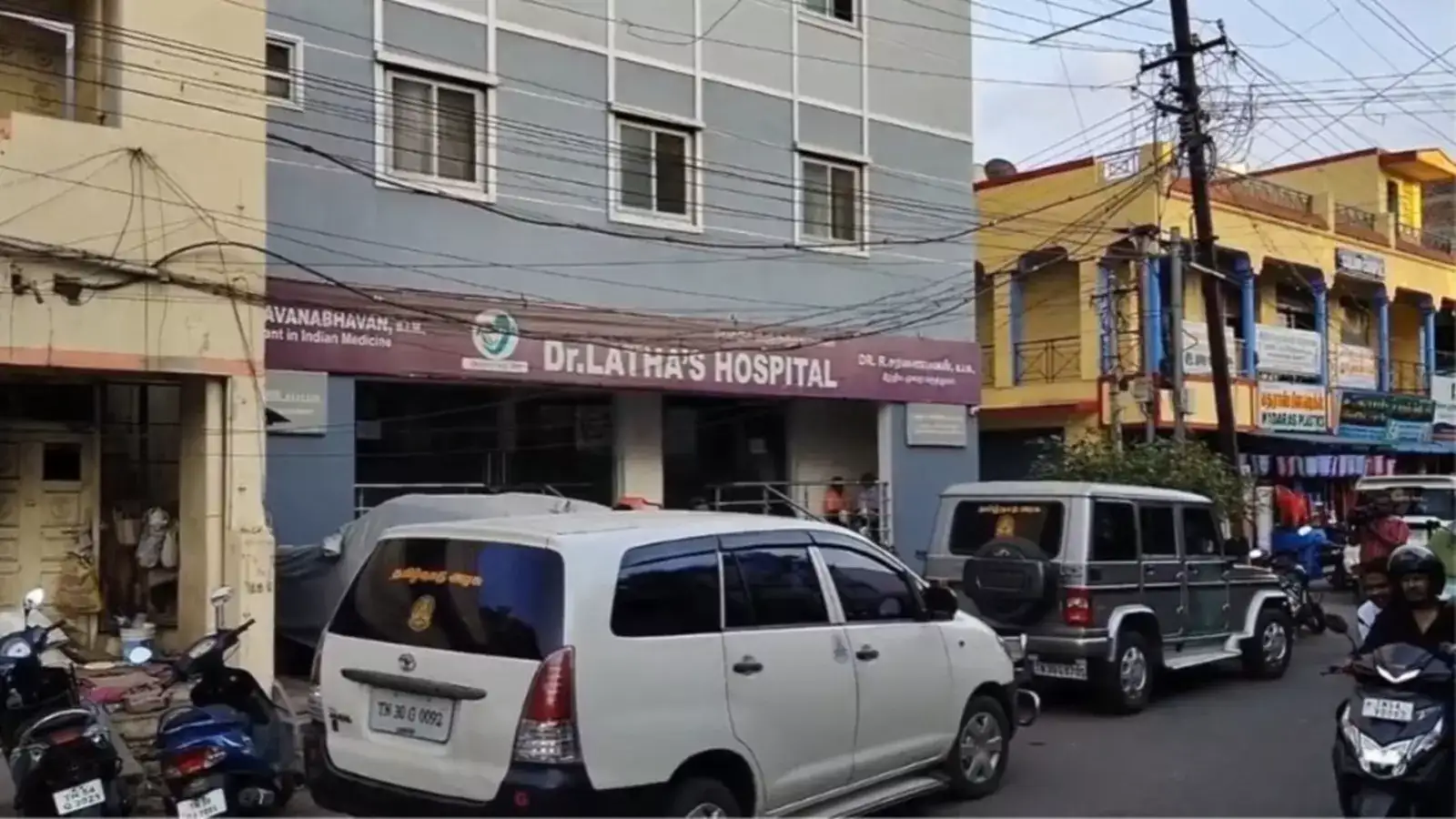 சேலத்தில் பரபரப்பு! விதிகளை மீறி கருக்கலைப்பு.. 3 தனியார் மருத்துவமனைகளுக்கு சீல்! 