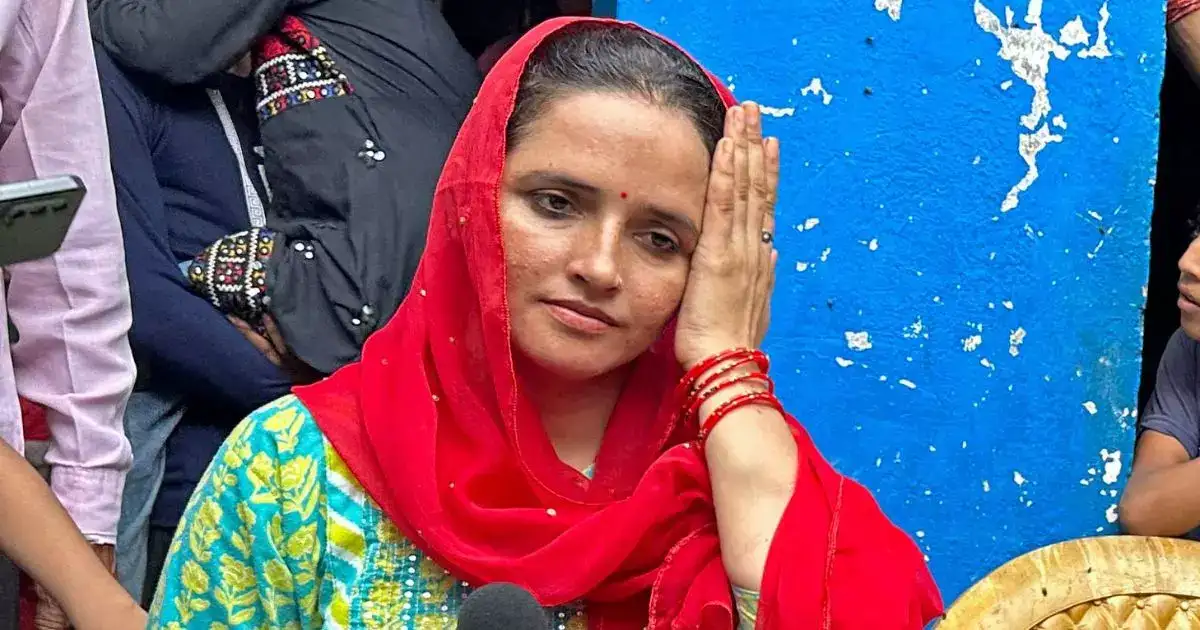 Chanda Pak Seema Haider Chanda Khan Pakistan : Chanda Khan From Pakistan Illegally ...