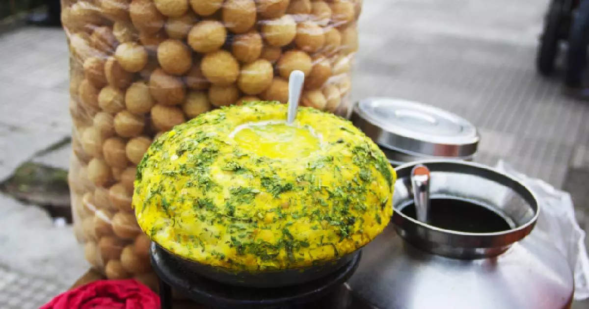 There will be no adulteration in Delhi's Panipuri, golgappas are served with complete hygiene at these 5 places