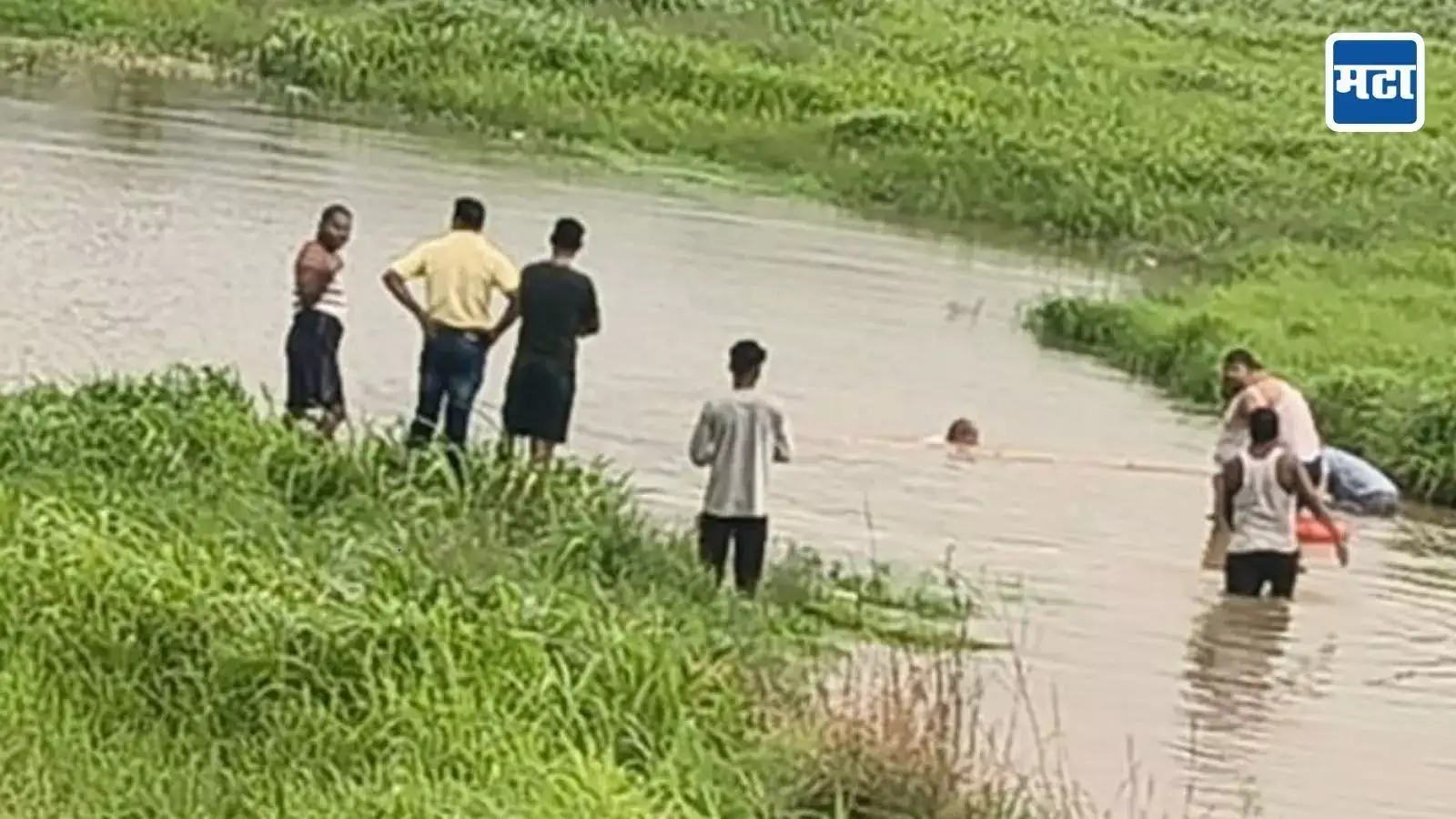 पावसाच्या पाण्याने भरलेल्या खड्ड्यात खेळायला गेले, दोन सख्ख्या भावांसह तीन चिमुकले बुडाले पावसाच्या पाण्याने भरलेल्या खड्ड्यात खेळायला गेले, दोन सख्ख्या भावांसह तीन चिमुकले बुडाले