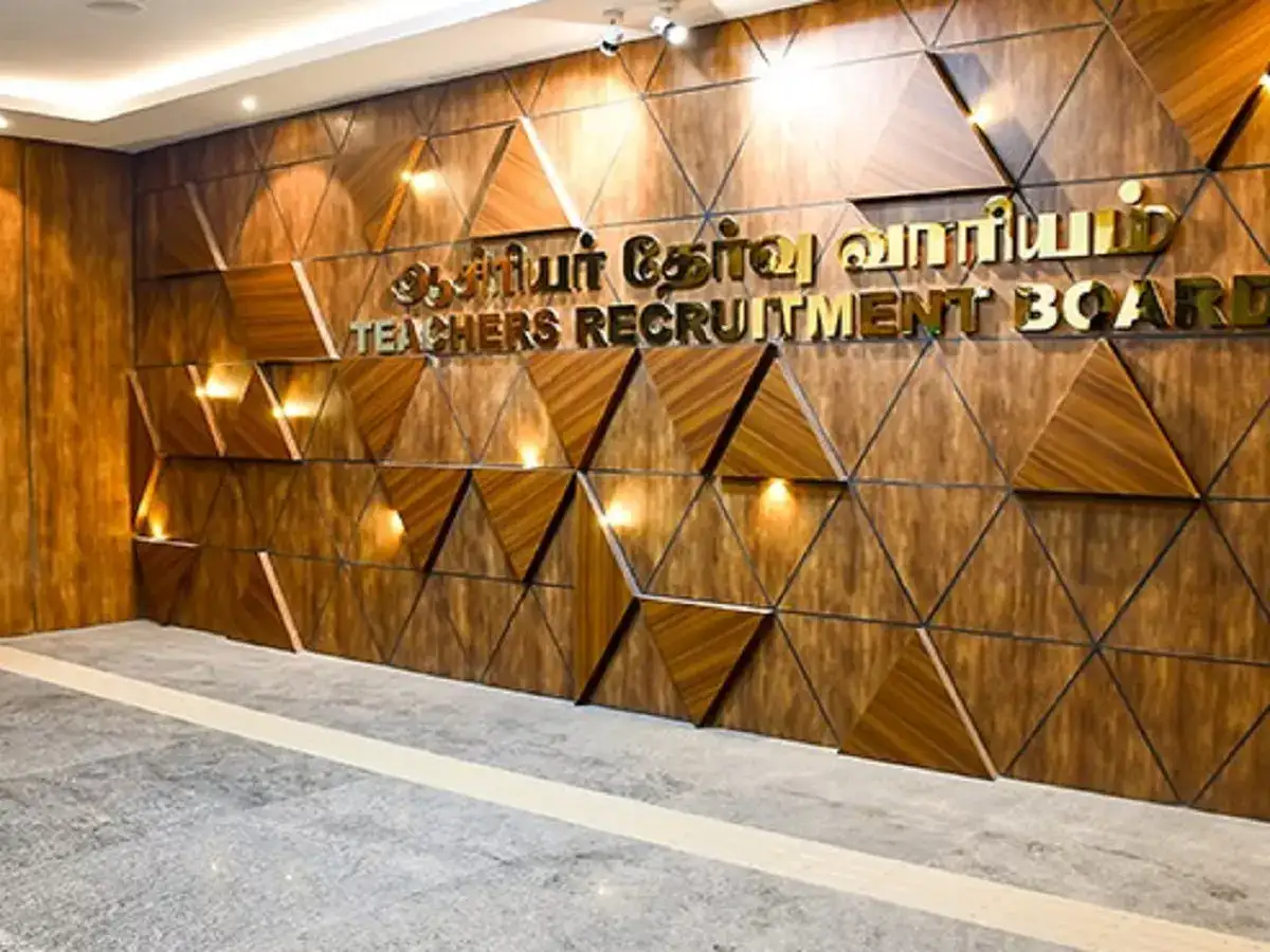 வசமா சிக்கிய TRB செயலாளர்... 354 சதவீத சொத்துகள் குவிப்பு... ராமேஸ்வர முருகனுக்கு செக் வச்ச லஞ்ச ஒழிப்புத்துறை! 