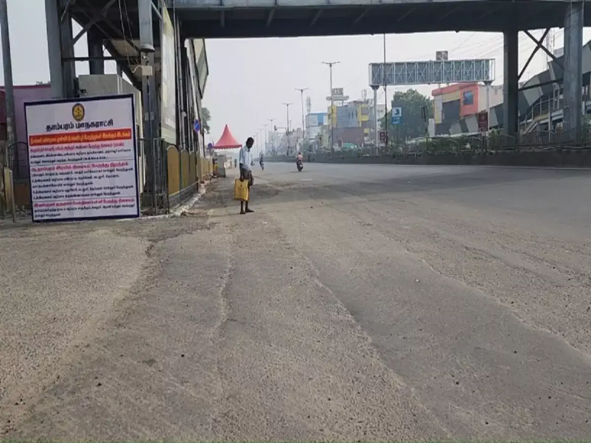 சென்னையில் வெறிச்சோடி கிடக்கும் சாலைகள்...மாலை நேரத்தில் இப்படி இருக்குமா? 