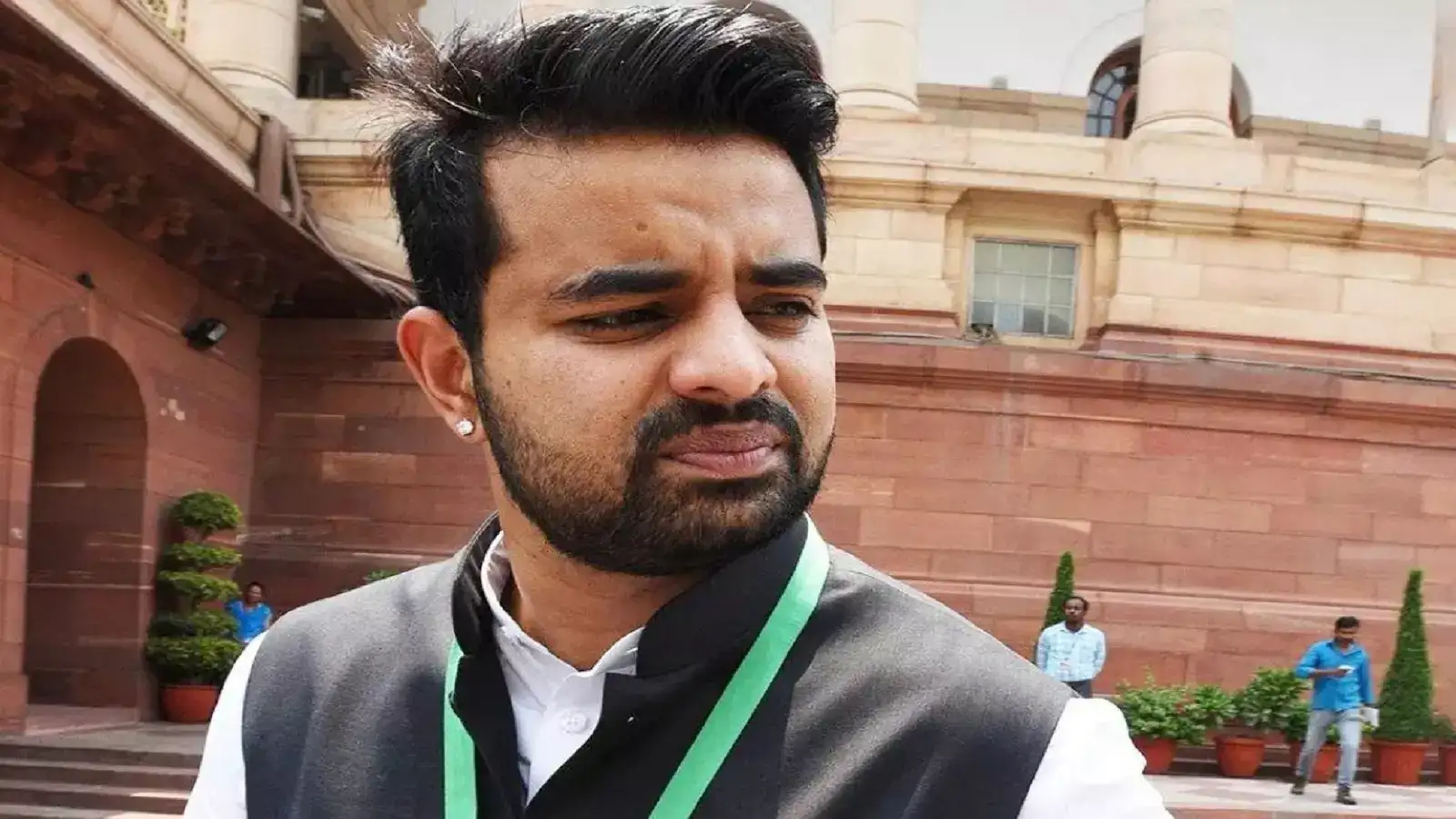 பிரஜ்வால் ரேவண்ணா சஸ்பெண்ட்... ஜேடிஎஸ் எடுத்த முடிவு... சிக்கலில் பாஜக, தேர்தல் முடிவுகளை பாதிக்குமா? 