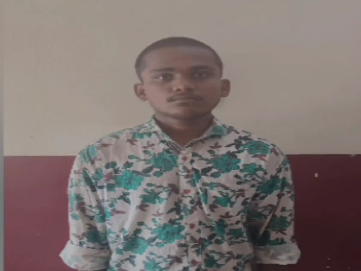 தூத்துக்குடி-சிகரெட் வாங்குவதில் தகராறு; ஒருவருக்கு அரிவாள் வெட்டு! 