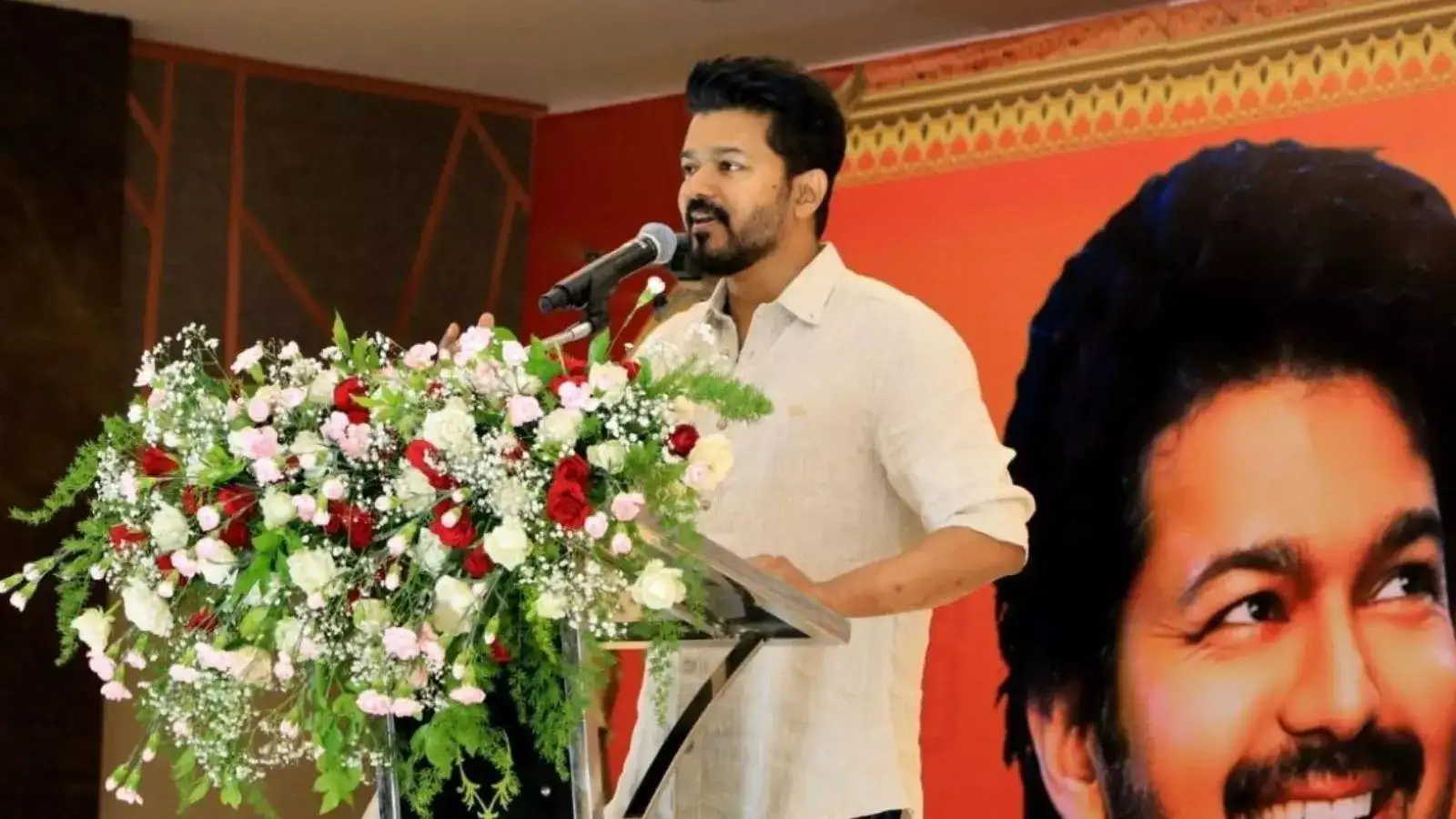 மாணவர்களை சந்திக்கும் நடிகர் விஜய்.. தவெக வெளியிட்ட அதிரடி அறிவிப்பு! 