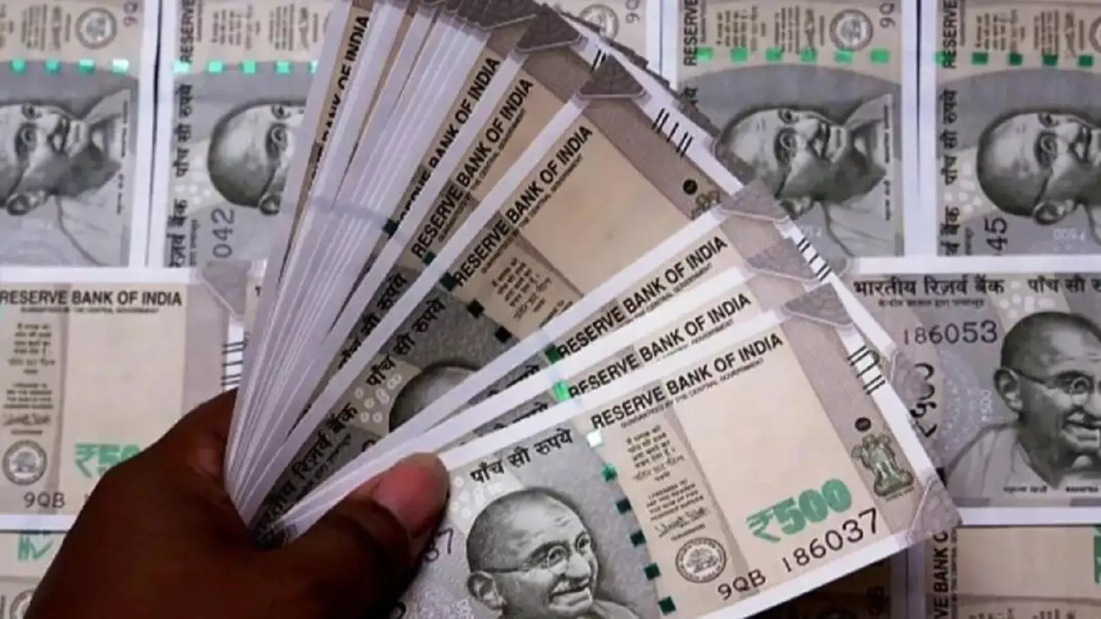 வங்கியில் அதிக வருமானம் கிடைக்கும்.. FD திட்டத்தில் அதிக வட்டி! 