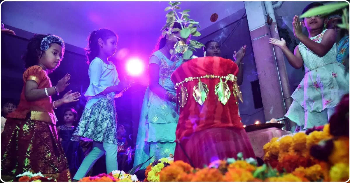 బతుకమ్మ పండుగ (Bathukamma)