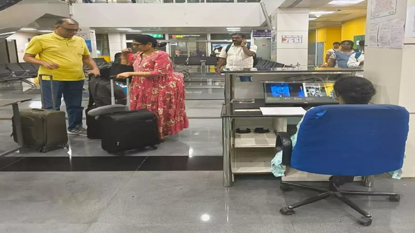 சிங்கப்பூரில் புதிய வகை கொரோனா-கோவை விமான நிலையத்தில் முன்னெச்சரிக்கை நடவடிக்கை தீவிரம்! 