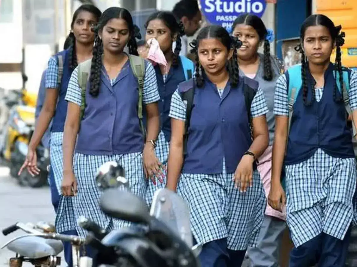 6 முதல் 8ஆம் வகுப்பு வரை... அரசு பள்ளி மாணவிகளுக்கு சிறப்பு ஏற்பாடு... இனி வாரத்தில் 2 நாட்கள்! 