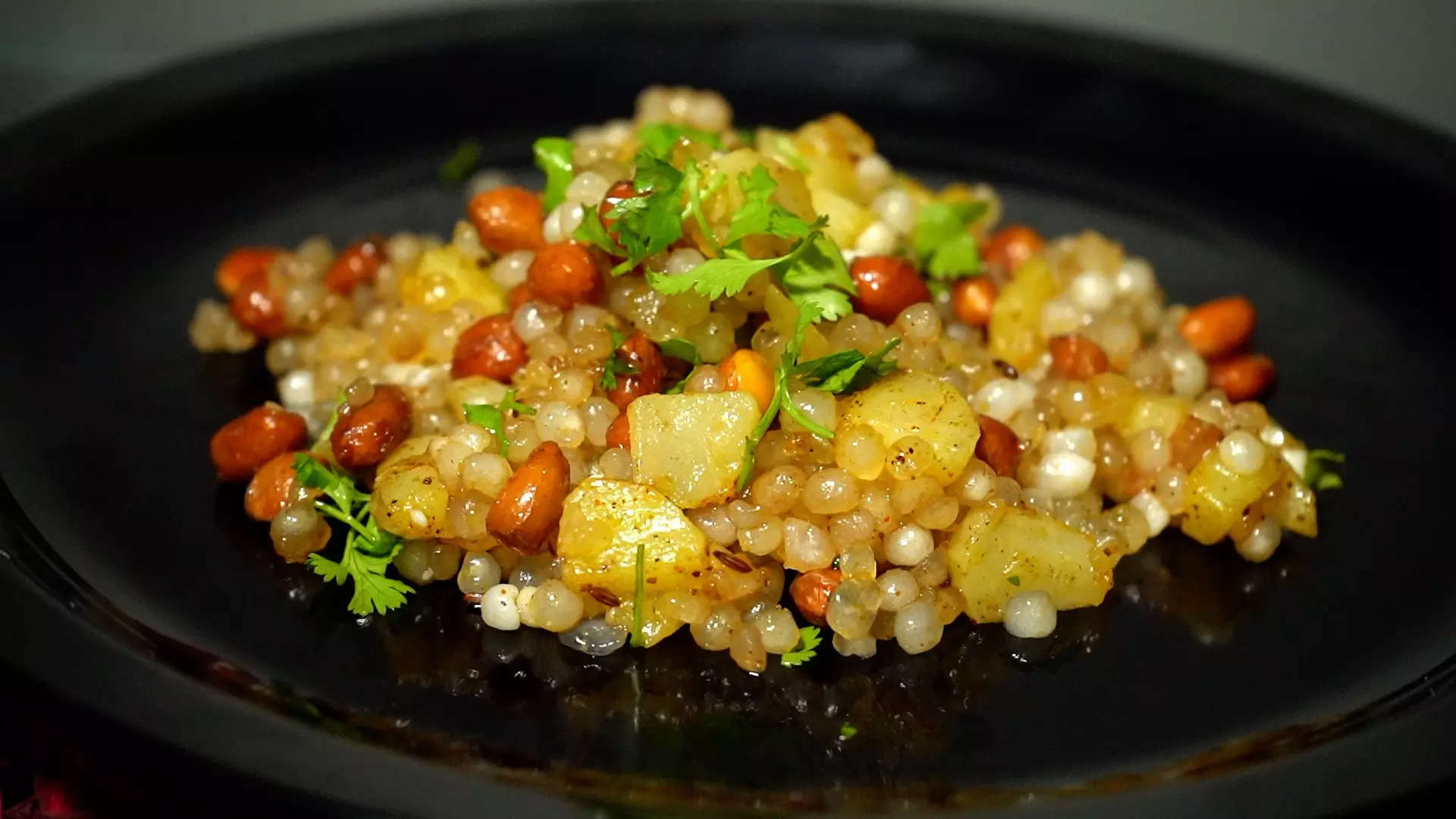 Sabudana Thalipeeth Recipe (Sago Thalipeeth) + Video