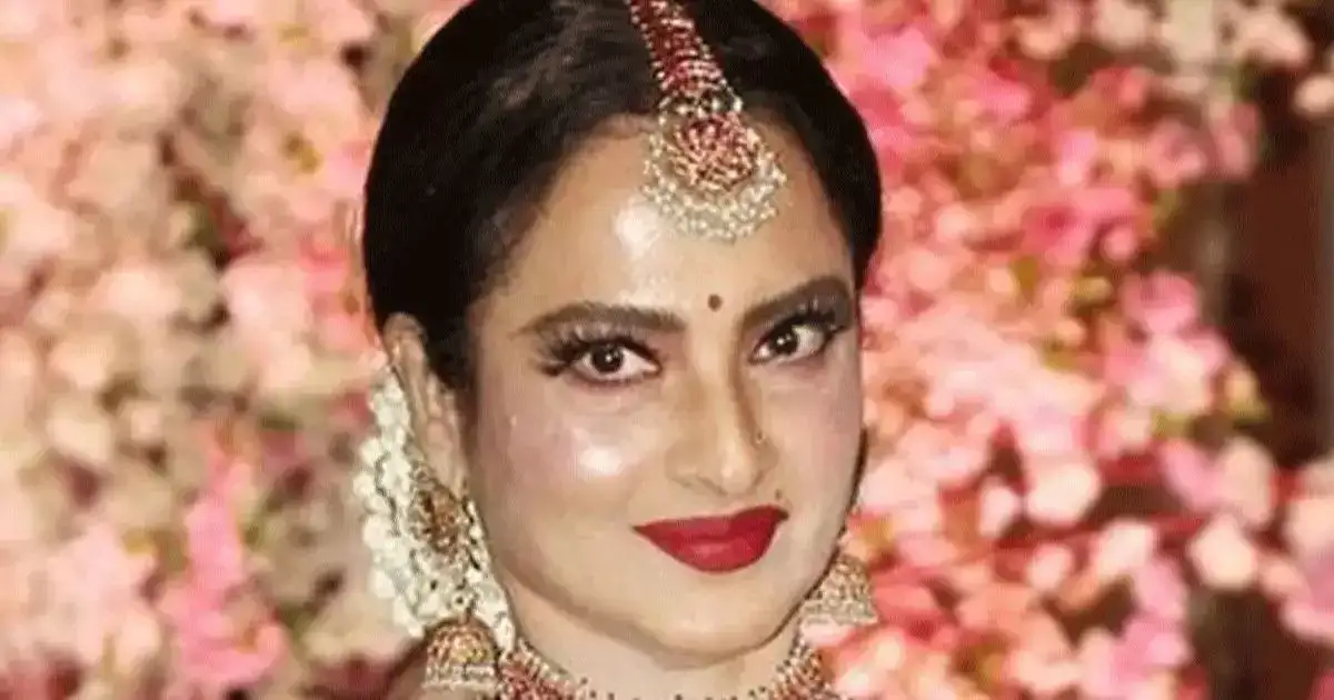 Rekha: தன் கணவரின் தற்கொலைக்கு காரணமான பெண் உதவியாளருடன் லிவ் இன் முறைப்படி வாழும் நடிகை ரேகா 