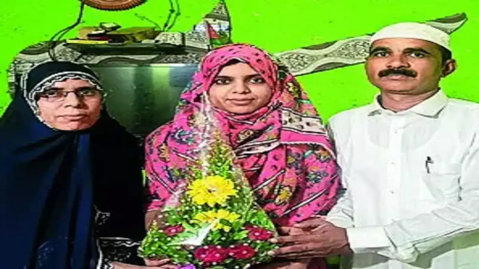 ऑटोचालकाच्या लेकीनं यूपीएससीत मारली बाजी; यवतमाळची आदिबा अहमद बनली महाराष्ट्रातील पहिली मुस्लिम महिला IAS ऑटोचालकाच्या लेकीनं यूपीएससीत मारली बाजी; यवतमाळची आदिबा अहमद बनली महाराष्ट्रातील पहिली मुस्लिम महिला IAS