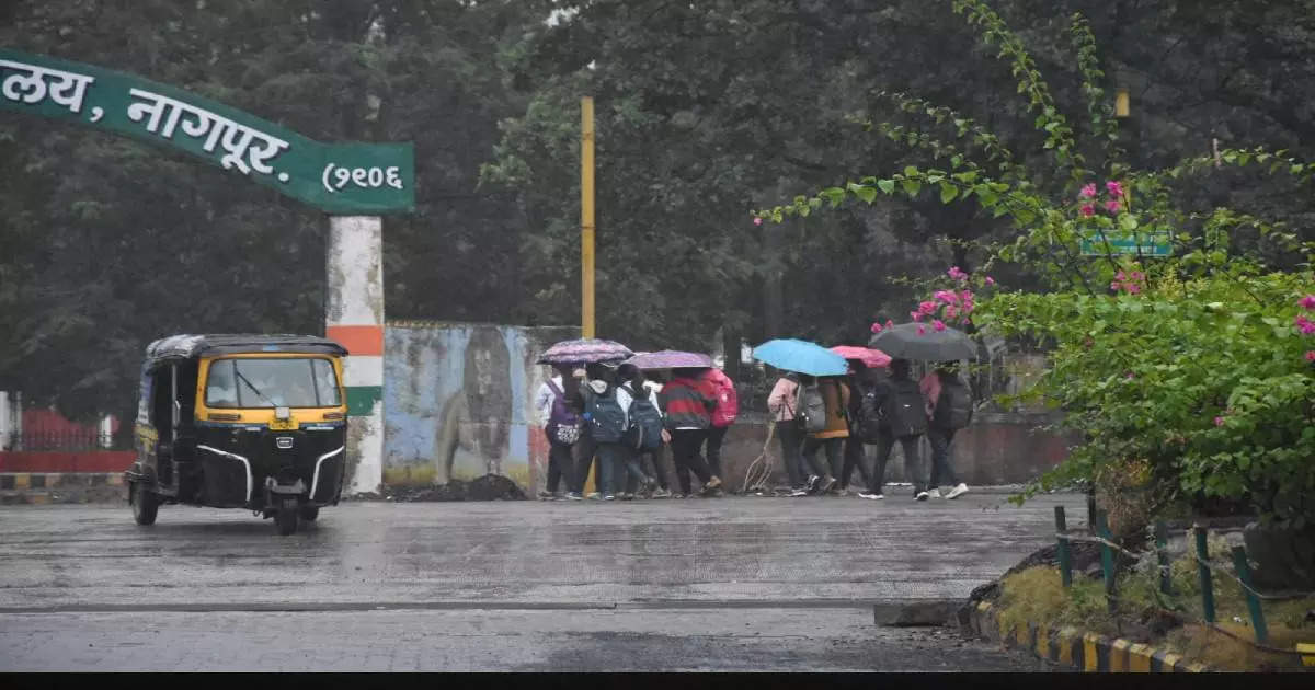 हवामान विभागाचा अंदाज खरा ठरला, पावसाच्या हजेरीनं उपराजधानीत परत एकदा ‘हिवसाळा’,थंडी वाढली