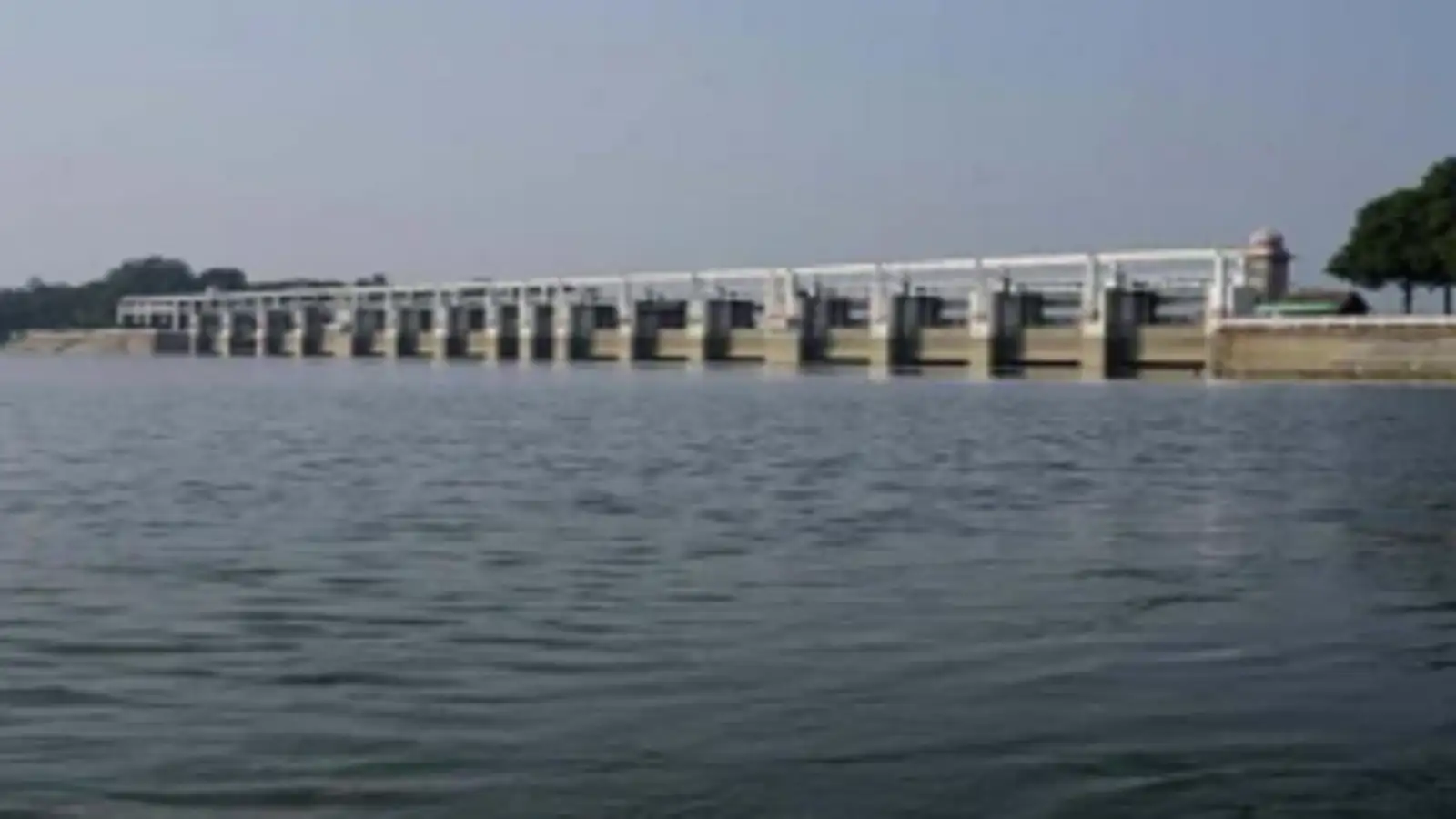 கிடுகிடுவென உயரும் சோழவரம் ஏரி நீர்மட்டம்.... விரைவில் முழு கொள்ளளவை எட்ட வாய்ப்பு! 