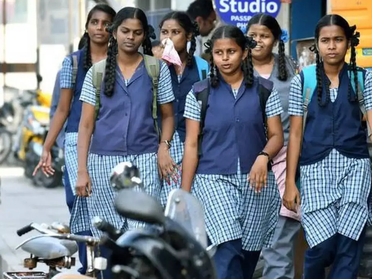 வாரந்தோறும் சனிக்கிழமைகளில் பள்ளிகளுக்கு வேலை நாள்... பள்ளிக்கல்வித்துறை அதிரடி அறிவிப்பு! 